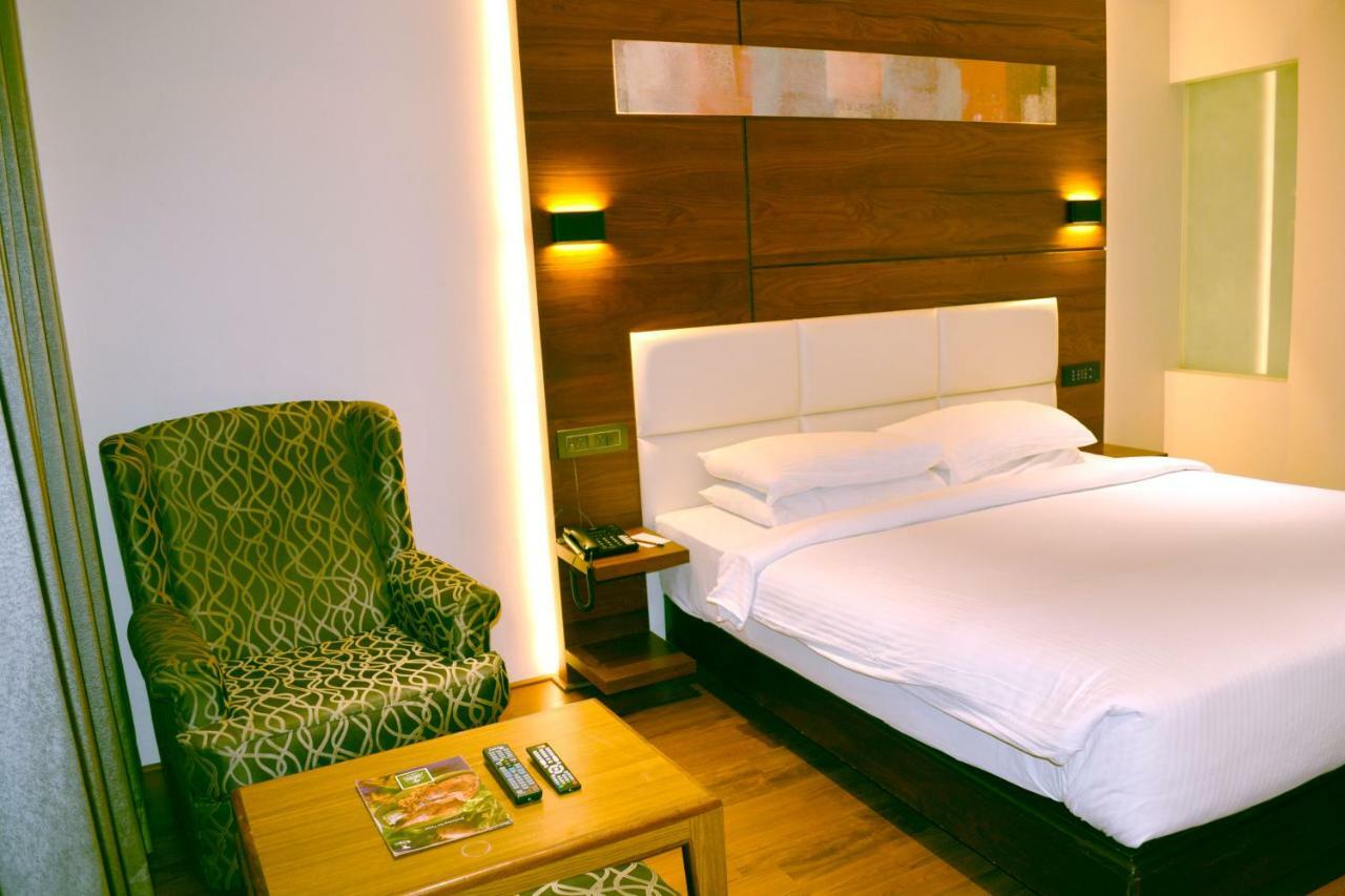 Rk Residency Hotel Tiruppur Eksteriør billede